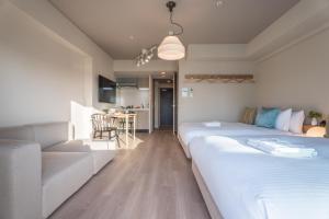 ESLEAD HOTEL Namba East