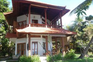 Gaia-Oasis Beach Resort