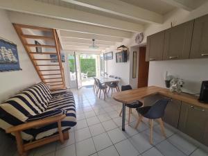 Maison avec piscine, proche plage et commerces, 6 pers - Saint-Hilaire-de-Riez - FR-1-777-36