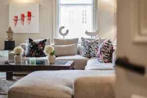 3-Bed Knightsbridge - Harrods View & Best Location