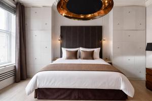 3-Bed Knightsbridge - Harrods View & Best Location