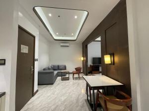 Viewtiful Elegant 16th Floor 1BR Getaway 1Euphoria