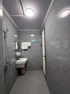 New Hotel Thiên Cầm