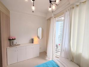 RM 1131 Shore Residences Pool View by Prime Stay MOA