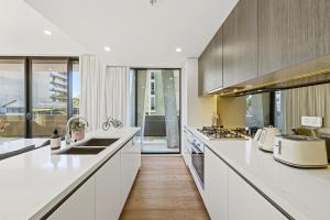 Cozy 2 Bedroom Apt at Waterloo