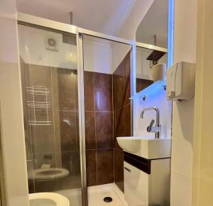 Kızılay Shopping Mall Luxury Apartment Metro 1 min Self Check-In