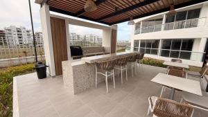 Castelo apartment near the beach with AC, Gym y WiFi