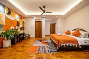 Alisa Villa - Pool Retreat with Rooftop Lounge close to Beach