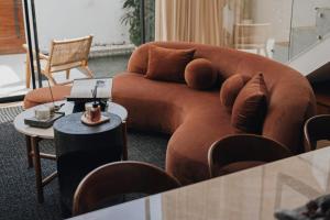 Hidden Designer LOFT 3BDR I 750m to the Beach