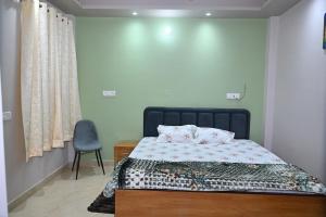 Rudraksh Homestay 2BHK, 10 Mins to Ram Mandir