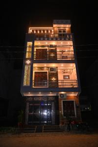 Rudraksh Homestay 2BHK, 10 Mins to Ram Mandir