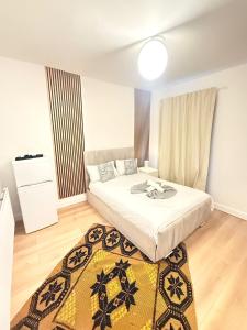Bright & Airy two-Bed Appartment Near Seven kings tube easy access to central London