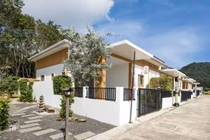Sunrise Garden A044 Villa 2 Bedrooms near Airport