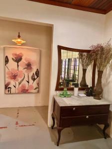 Chic Designer Master Bedroom in Shared Bungalow near LRT SS1 PJ