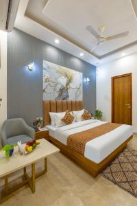 Hotel The King Palace Free Pick up From Nizamuddin Railway Station