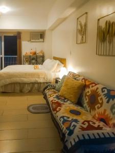 Studio Unit in Mckinley Hill