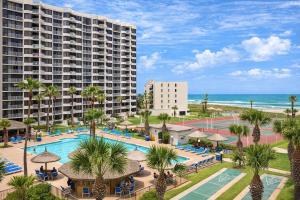 Direct Beach Very Large Gas BBQ Heated Pool