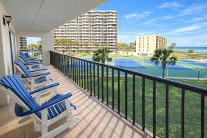 Direct Beach Very Large Gas BBQ Heated Pool