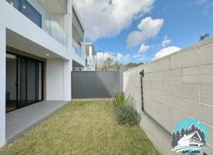 Modern Marsden Park Stay Near Shops & Parks