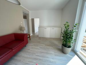 geräumige Wohnung mit Terrasse
