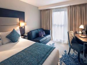 Hotel The Pacific Suites Near Delhi Airport IGI