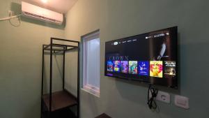 JoKostel Family Living Solo