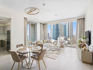 Forte Royale 2BR Luxury Living in Downtown-11