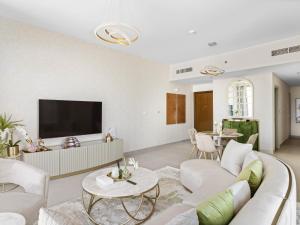 Forte Royale 2BR Luxury Living in Downtown-11