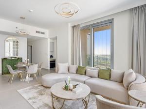 Forte Royale 2BR Luxury Living in Downtown-11