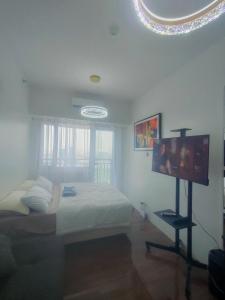 Don Adamoz Staycation