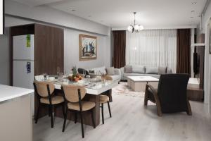 Golf Royal Residence
