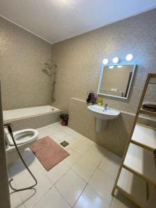 Five roses apartment