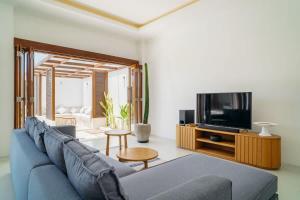 4BR Family Villa in Central Seminyak