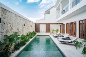 4BR Family Villa in Central Seminyak