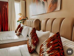 Modern Studion with 2 Queen Bed