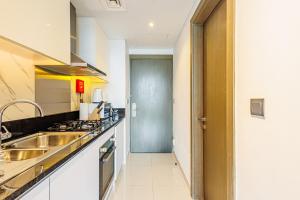 Stylish Studio Business Bay - Canal View - Gym & Pool