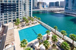 Stylish Studio Business Bay - Canal View - Gym & Pool