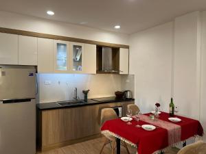 Yen Phu Westlake House