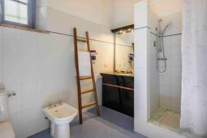 Podere Croci, 400yr Monastery Villa, Pool, 16 Guests