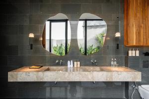 Suluk - Ultra Luxury Private Pool 7BR in Canggu