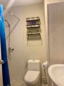 Lolit cozy condo