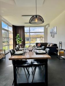 EuroParcs Maasduinen Chalet Seeblick mit Airco, Hunde willkommen