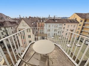 Comfortable 1BR flat at great location - Baron 44