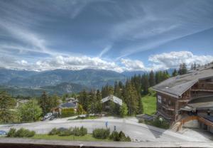 Antares 403 au centre a Anzere