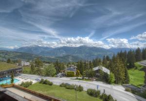 Antares 403 au centre a Anzere