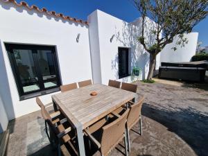 VILLA CALA LLARGA BEACH