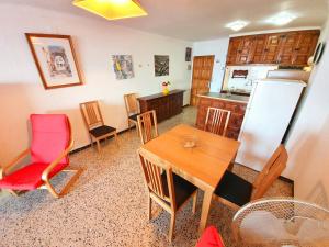 APARTAMENTO KARINA BEACH-3