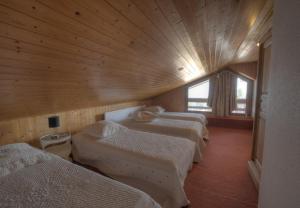 Emeraudes 501 pres de la telecabine a Anzere