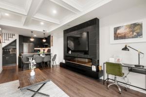 Etobicoke 2 Bedroom Townhouse Close to Waterfront
