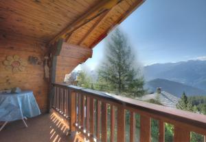 Pas de l ours 3 pres du centre a Anzere avec vue sur les Alpes